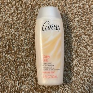 Caress Daily Silk Silkening Body Wash travel size
